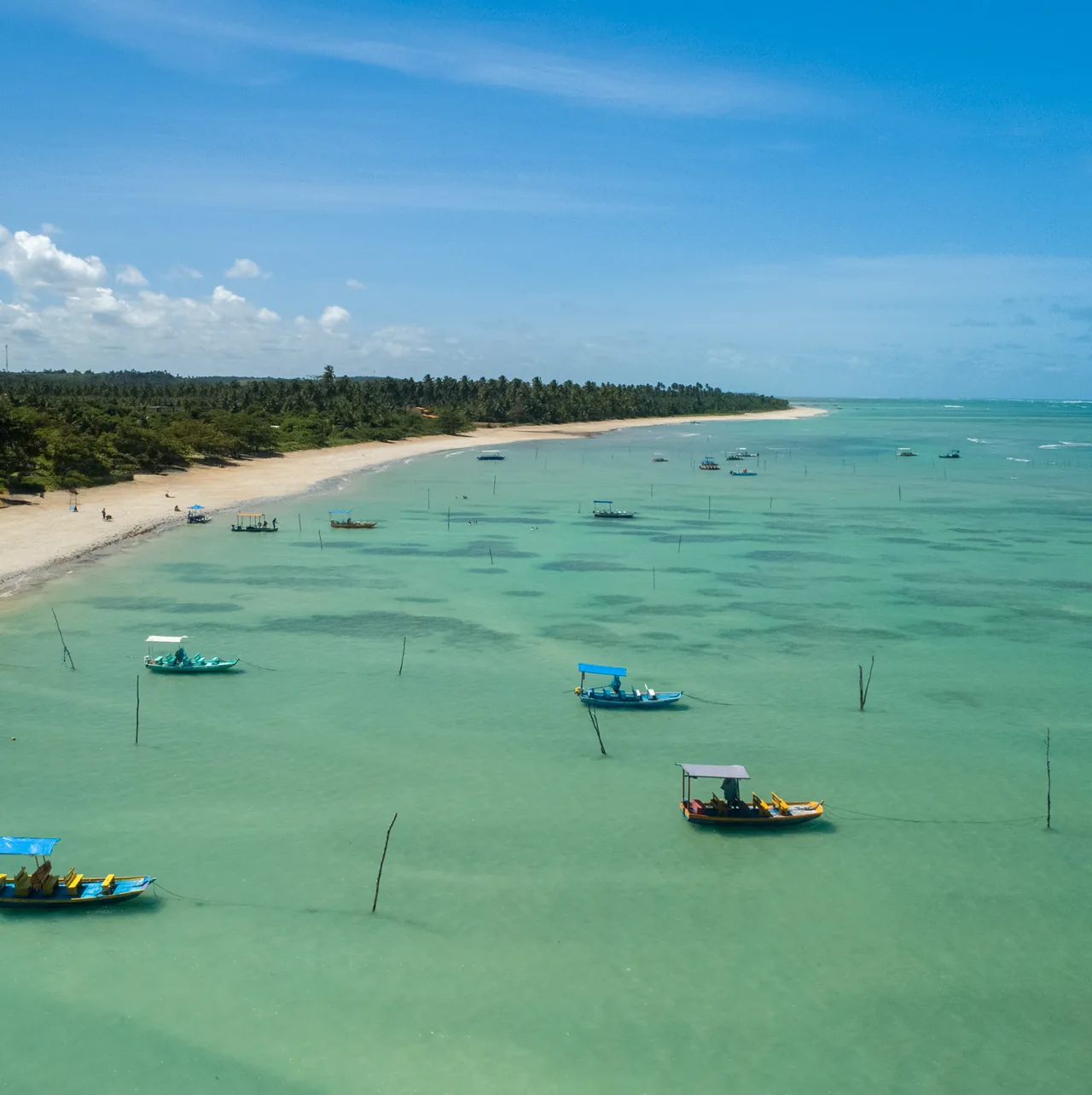 Mar de águas claras na Rota Ecológica dos Milagres